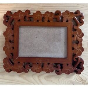 Vintage Wooden Carved Hawaiian Floral Picture Frame "Hawaii" Front Carved Logo